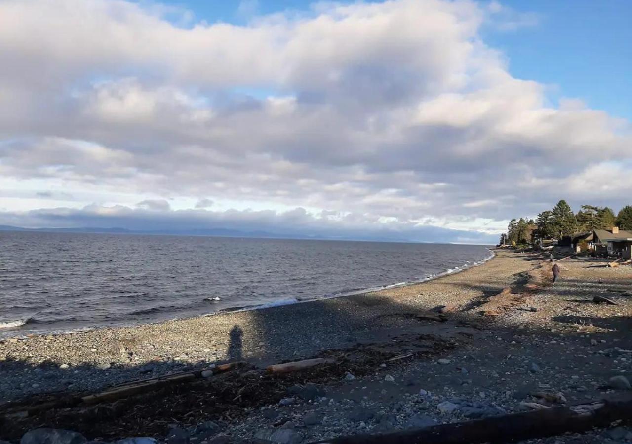 Oceanside Manor - Golf Course View Bed & Breakfast Qualicum Beach Dış mekan fotoğraf